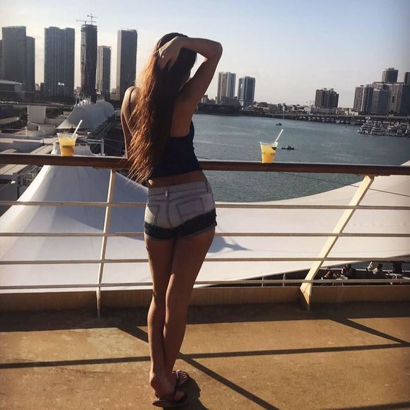 Meet your Posher, Autumn-starr - Picture 1 of 1